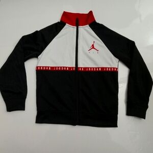AIR JORDAN UNISEX TRACKSUIT.